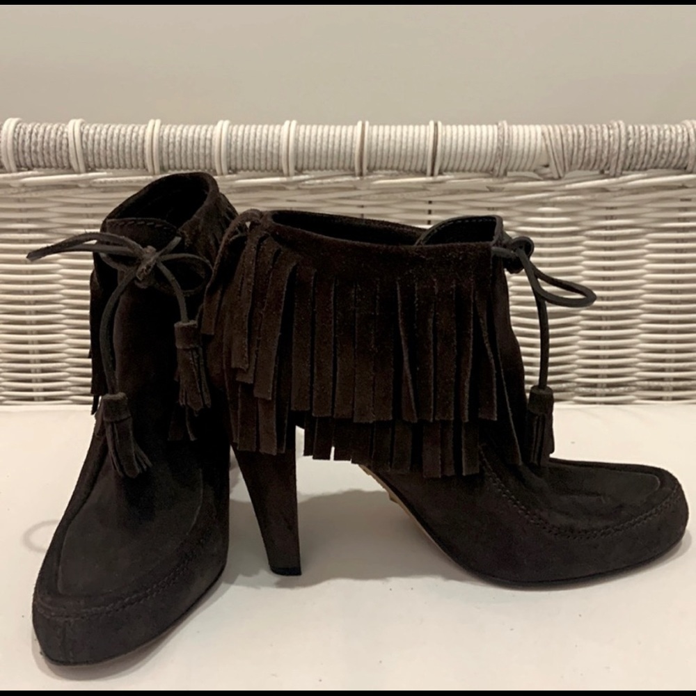 Authentic Gucci chocolate fringe bootie - Picture 2 of 10
